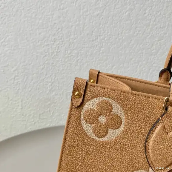 ONTHEGO LOUIS VUITTON MM 0610